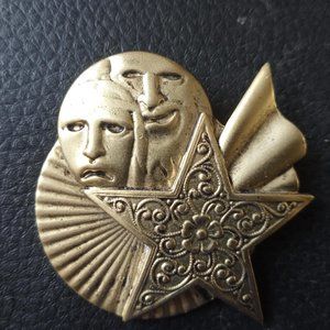 VINTAGE GOLD TONE COMEDY TRAGEDY THEATER BROOCH
